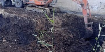 حمزاوى يستقبل رئيس مدينة الفشن لمتابعة حفر وحدة إسعاف دلهانس