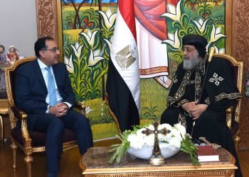 رئيس الوزراء يهنئ البابا تواضروس الثاني بمناسبة عيد الميلاد