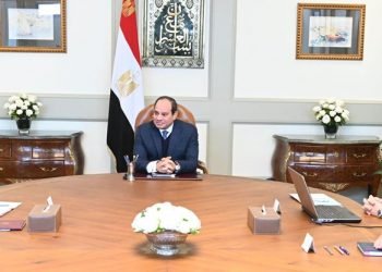 الرئيس: يؤكد أهمية دور الإعلام في تشكيل وعي المواطن في ظل التطورات والمستجدات على الصعيدين الوطني والدولي