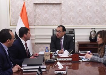 مدبولى يتابع استعدادات تنظيم مؤتمر اقتصادي للترويج لمشروعات المنطقة الاقتصادية لقناة السويس