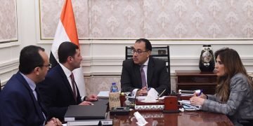 مدبولى يتابع استعدادات تنظيم مؤتمر اقتصادي للترويج لمشروعات المنطقة الاقتصادية لقناة السويس