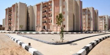 وزير الإسكان: الانتهاء من تنفيذ 1392 وحدة “إسكان اجتماعي” بمدينة الفيوم الجديدة خلال 2019