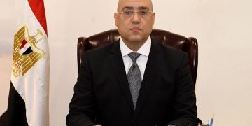 وزير الإسكان يُصدر 4 قرارات لإزالة التعديات والمخالفات بمدينتي القاهرة والعلمين الجديدتين
