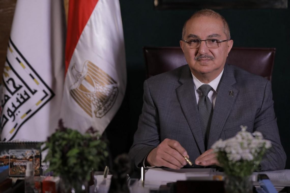 جامعة أسيوط تعلن عن فتح باب الترشح لمناصب ٩ عمداء بمختلف كلياتهاالنظرية والعملية