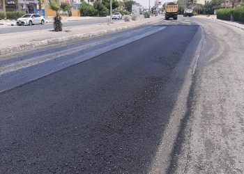 “الإسكان” : رفع كفاءة وتطوير الطرق بالحي الثالث بمدينة العاشر من رمضان..وتنفيذ خزان تكديس سعة 8 آلاف م3 بشمال خليج السويس