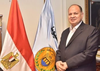 محافظ أسيوط: مركز تدريب علوم الحاسب بالديوان العام ينظم ورش عمل وبرامج تدريبية للعاملين بالوحدات المحلية لبناء قدراتهم ورفع كفاءة الجهاز الإداري