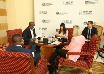 «المشاط» تبحث مع نائب رئيس البنك الأفريقي للتنمية للقطاع الخاص والبنية التحتية التعاون المشترك والإعداد لاستراتيجية 2022/2026