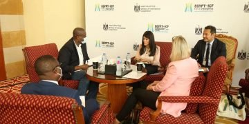 «المشاط» تبحث مع نائب رئيس البنك الأفريقي للتنمية للقطاع الخاص والبنية التحتية التعاون المشترك والإعداد لاستراتيجية 2022/2026