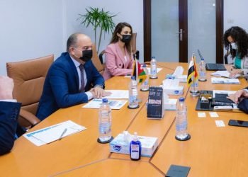 اقتصادية قناة السويس تستقبل سفير المملكة الأردنية لبحث مجالات التعاون بين البلدين