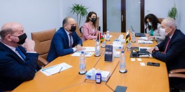 اقتصادية قناة السويس تستقبل سفير المملكة الأردنية لبحث مجالات التعاون بين البلدين