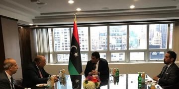 وزير الخارجية يلتقي رئيس المجلس الرئاسي الليبي