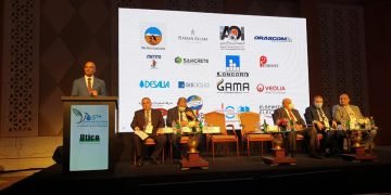 نائب وزير الإسكان لشئون البنية الأساسية يستعرض الرؤية الاستراتيجية المستقبلية لقطاع مياه الشرب والصرف الصحى