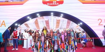 وزيرة التضامن تفتتح معرض “ديارنا” للحرف اليدوية والتراثية بمول مصر بمحافظة الجيزة