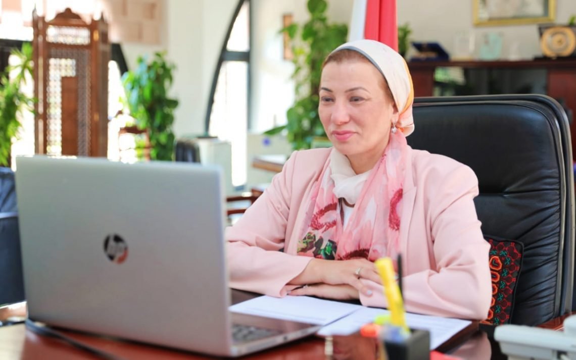 اسمين فؤاد:  ضرورة تكثيف الجهد للتكيف مع  التغيرات المناخية مع التركيز على مطالب الدول النامية خاصة القارة الافريقية