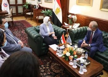 وزيرة الصحة تستقبل السفير اليوناني لدى مصر لبحث سبل التعاون في القطاع الصحي