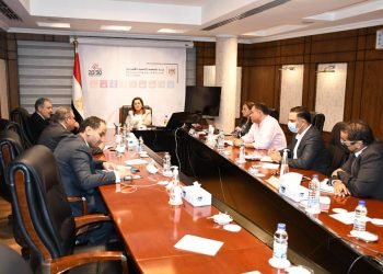 وزيرة التخطيط تبحث تنفيذ تكليفات  السيد رئيس الجمهورية الخاصة بتقرير التنمية البشرية في مصر 2021