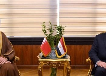 وزير الطيران المدنى يلتقى سفير مملكة البحرين لاستعراض الموضوعات ذات الاهتمام المشترك.