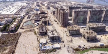 الجزار: جارٍ تنفيذ 64 برجاً سكنياً..و310 فيلات..ومشروعات استثمارية للشَّراكة مع القطاع الخاص