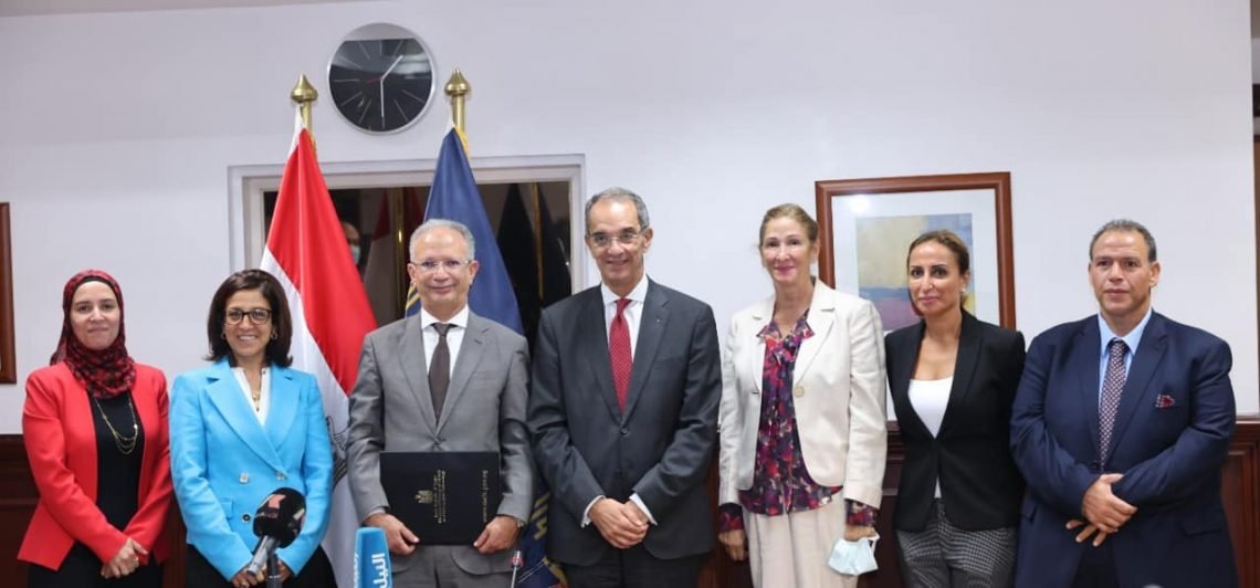 وزير الاتصالات.. يشهد توقيع اتفاقية تعاون لمنح درجة الماجستير فى الذكاء الاصطناعى وعلوم البيانات من جامعة بوهانج للعلوم والتكنولوجيا الكورية  POSTECH