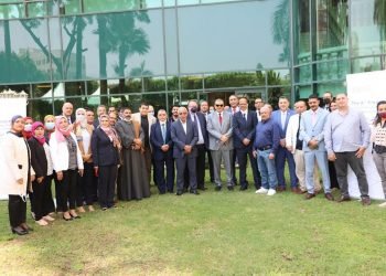 بمشاركة 60 من ممثلي الحكومة وأصحاب الأعمال العمال القوى العاملة والعمل الدولية يجتمعان لتعزيز علاقات العمل ومؤسساتها