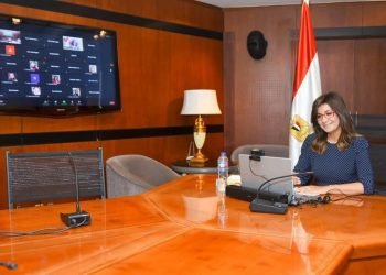 وزيرة الهجرة تشارك في ندوة وحدة دراسات الهجرة حول «ظاهرة الهجرة غير النظامية وكيفية التصدي لها»