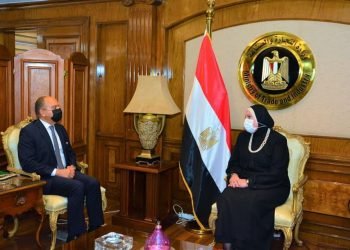 نيفين جامع:  حريصون على تنمية التعاون الصناعي والاستثماري وتيسير حركة التجارة بين مصر والأردن