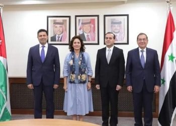 مصر والأردن وسوريا ولبنان يتفقون على توصيل الغاز المصري للبنان