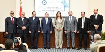 د.هالة السعيد.. 17 مليار جنية لتوصيل الغاز الطبيعى لقرى حياة كريمة