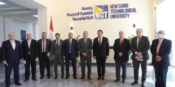 وزير التعليم العالى يشهد توقيع بروتوكول بين جامعة القاهرة الجديدة التكنولوجية واتحاد الصناعات المصرية