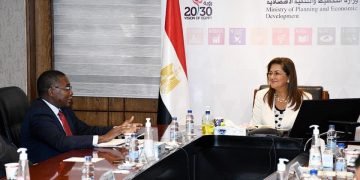 وزيرة التخطيط تلتقي مساعد سكرتير عام الأمم المتحدة للمناخ