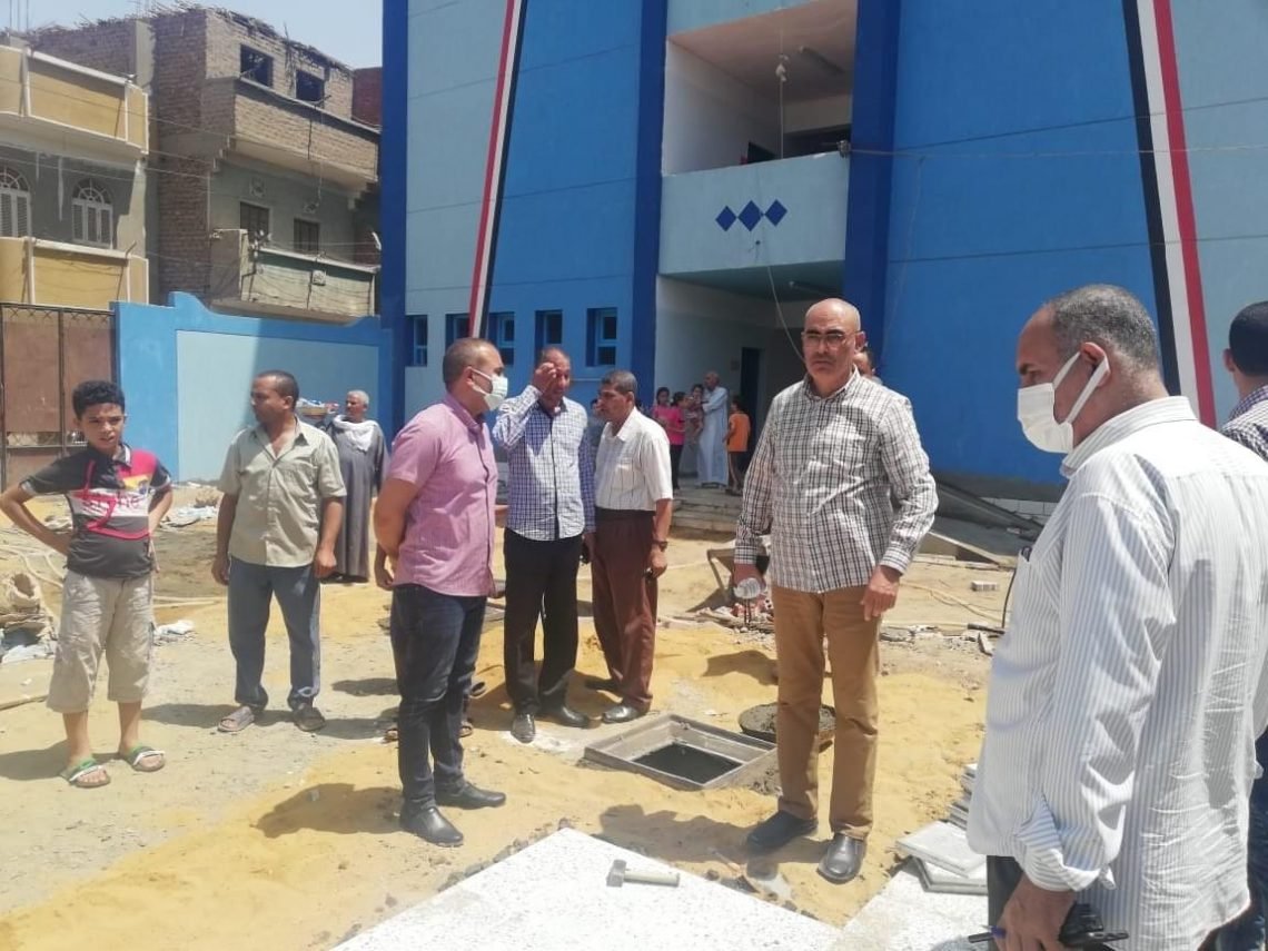 محافظ أسيوط يوجه بمتابعة المبادرة الرئاسية “حياة كريمة”.. والسكرتير المساعد يتفقد تنفيذ مشروعات قرى مركز ديروط