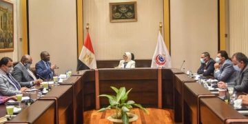 وزيرة الصحة تؤكد استعداد مصر لتوفير اللقاحات للأشقاء الأفارقة بالتوازي مع تحقيق الاكتفاء الذاتي بمصر وفقًا لتوجيهات الرئيس السيسي