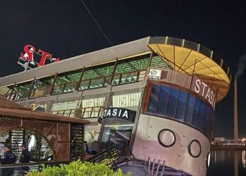 وجبة عشاءعلى باخرة نيلية بالمنصورة كادت تنهى حياتهم