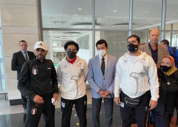 وزير الرياضة يستقبل البعثة المصرية البارالمبية بمطار القاهرة