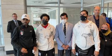 وزير الرياضة يستقبل البعثة المصرية البارالمبية بمطار القاهرة