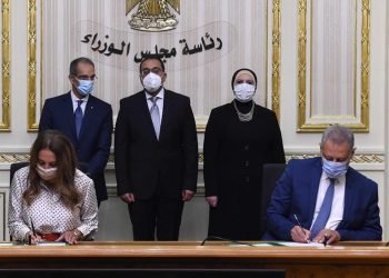 رئيس الوزراء يشهد توقيع بروتوكول تعاون لربط جهاز المشروعات المتوسطة والصغيرة ومتناهية الصغر بالمُحوّل الرقمي الحكومي