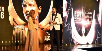كريم أسامة يخطف الأنظار بأدائه المميز بفعاليات مهرجان Egy Fashion 6
