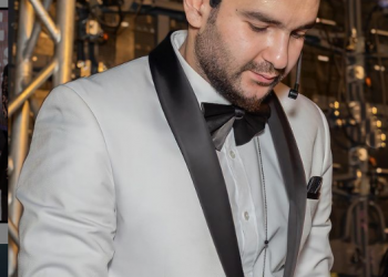 كريم أسامة يخطف الأنظار بأدائه المميز بفعاليات مهرجان Egy Fashion 6