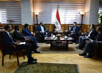 وزير الشباب والرياضة يستقبل رئيس مجلس الشارقة الرياضي