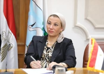وزيرة البيئة : مصر ستكون لها تجربتها الخاصة في اختيار بطلها للعمل المناخي