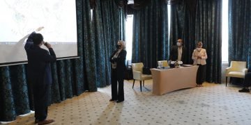 وزيرة البيئة: إدراج المفاهيم البيئية داخل المناهج التعليمية وتقديمها بشرح مبسط للطلاب ضرورة ملحة لرفع وعى أبنائنا بأهمية الحفاظ على البيئة