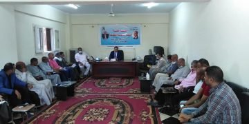 رئبس مدينة بني سويف لأعضاء لجنة التنمية المجمتعية المتكاملة :” هنشتغل معا من اجل مستقبل افضل” بمجلس قروي باروط