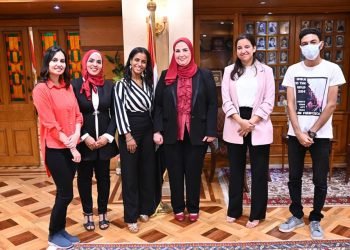 وزيرة التضامن: نجلاء فتاة طموحة ولها شخصية متميزة..  وشعرت بالسعادة وأنا أنقل الخبرات لأجيال قادمة وجب علينا الاستتثمار فيها