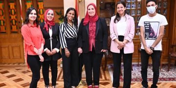 وزيرة التضامن: نجلاء فتاة طموحة ولها شخصية متميزة..  وشعرت بالسعادة وأنا أنقل الخبرات لأجيال قادمة وجب علينا الاستتثمار فيها