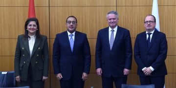 رئيس الوزراء والسكرتير العام لمنظمة التعاون الاقتصادي والتنمية يوقعان مذكرة تفاهم لتدشين برنامج قطري مدته ٣ أعوام