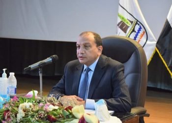 مجلس جامعة بني سويف يوافق على عقد المؤتمر العلمي حول التمكين الرقمى فى العلوم الإنسانية بكلية الآداب