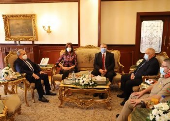 سعفان : العامل المصري قدراته تضاهي مهارات العمال فى كل دول العالم ويتفوق عليها