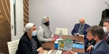 وزيرة البيئة تلتقي وزير الصناعة والطاقة وخفض الانبعاثات الأسترالي لبحث دعم سبل التعاون