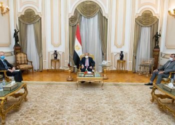 ” وزير الدولة للإنتاج الحربي ”  يناقش مع ” سفير بلغاريا ” سبل تعزيز التعاون المشترك