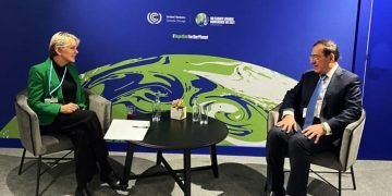 وزير البترول يبحث مع وزيرة الطاقة الأمريكية علاقات الشراكة بين البلدين